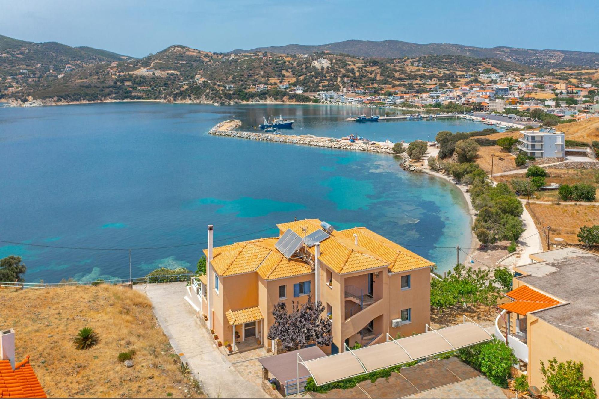 Niovi Seaview Apartments Айой-Апостолі Екстер'єр фото